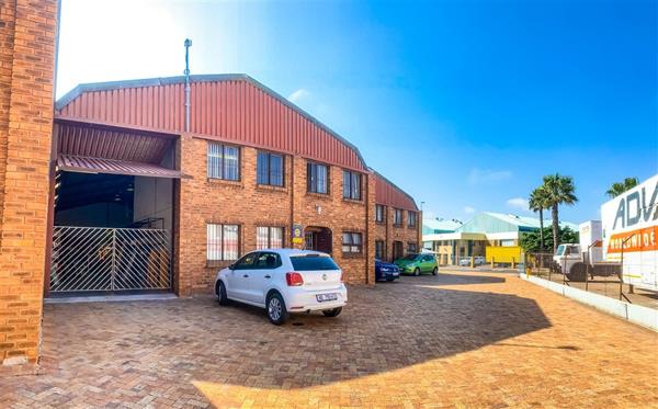 411 m² Industrial space