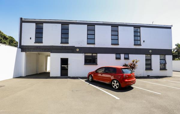 194 m² Commercial space