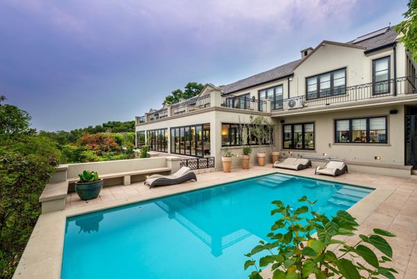6 Bedroom House