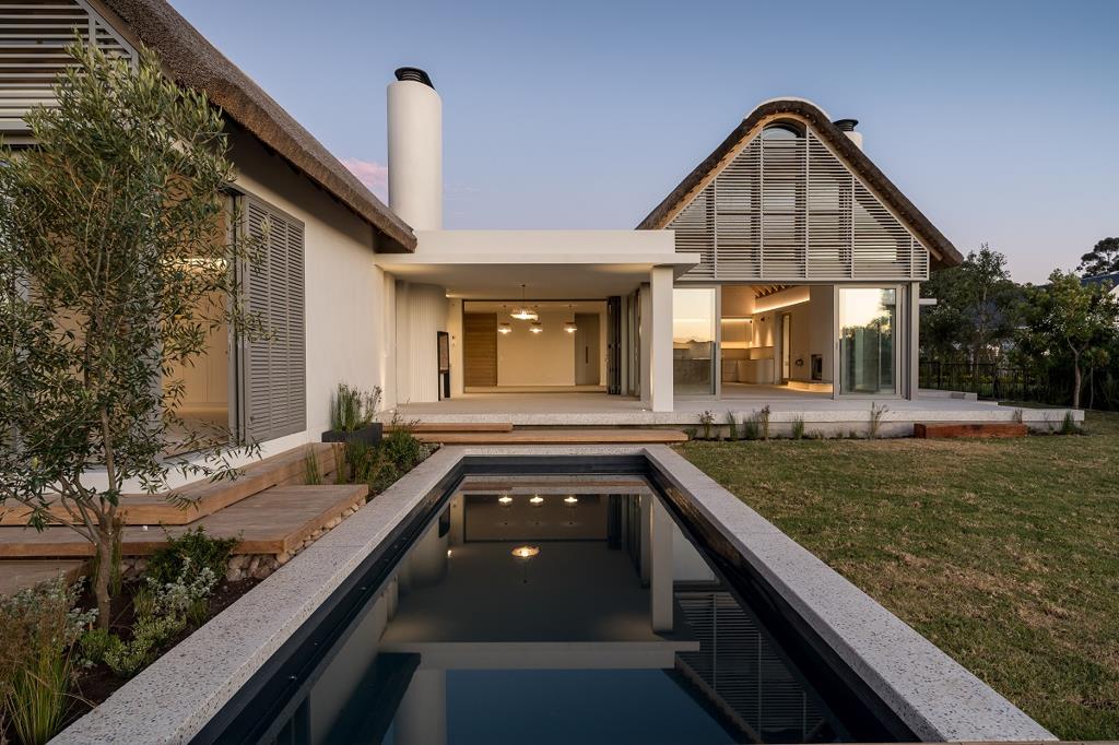 5 Bedroom House