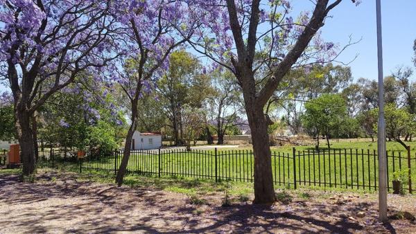 3 232 m² Land
