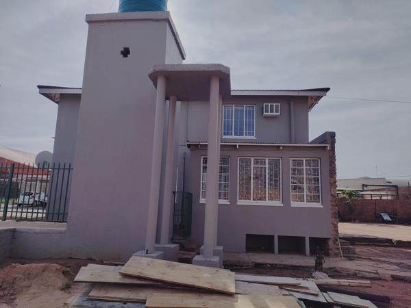 822  m² Commercial space