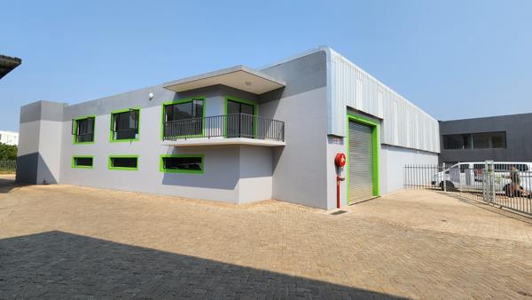 828  m² Industrial space