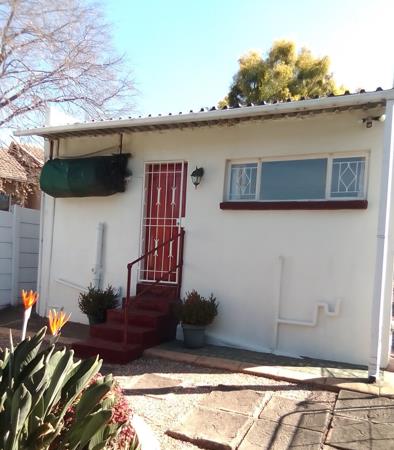 1 Bedroom House
