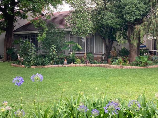 1 000  m² Commercial space