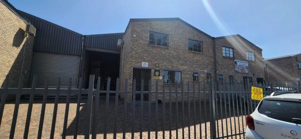 250 m² Industrial space