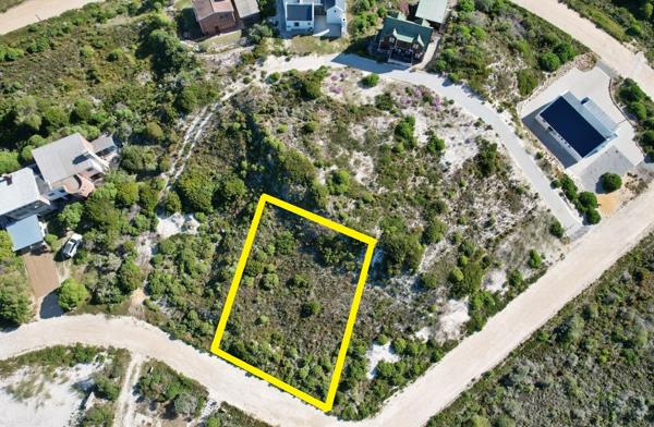 693 m² Land