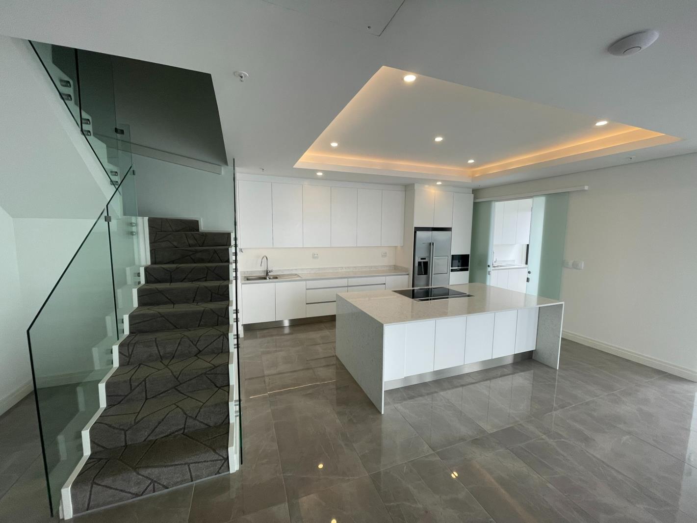 Apartment in Sandton, Sandown, Johannesburg Ward 103 - View 4
