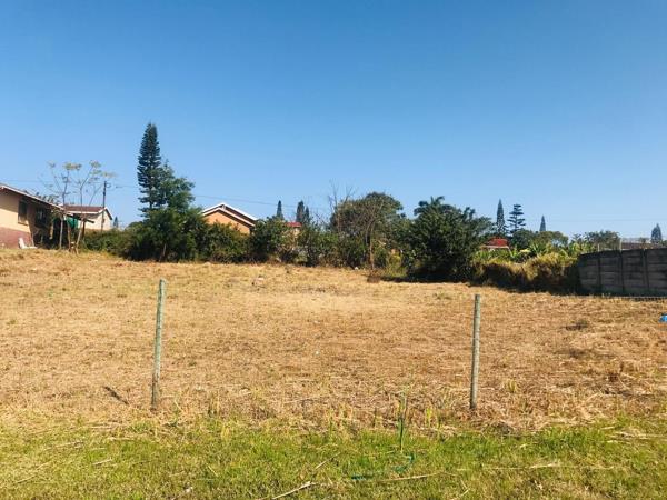 1 095 m² Land
