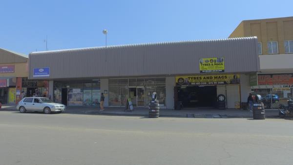 570  m² Retail Space
