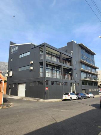 260  m² Commercial space