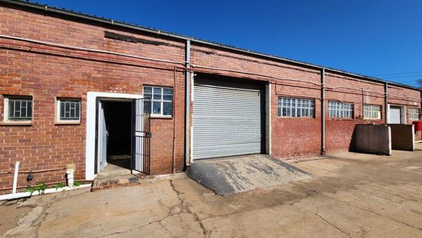 215  m² Industrial space
