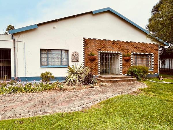 6 Bedroom House