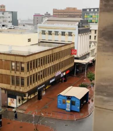 6 500  m² Commercial space