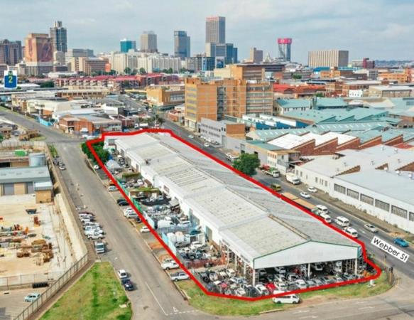 4 911 m² Industrial space
