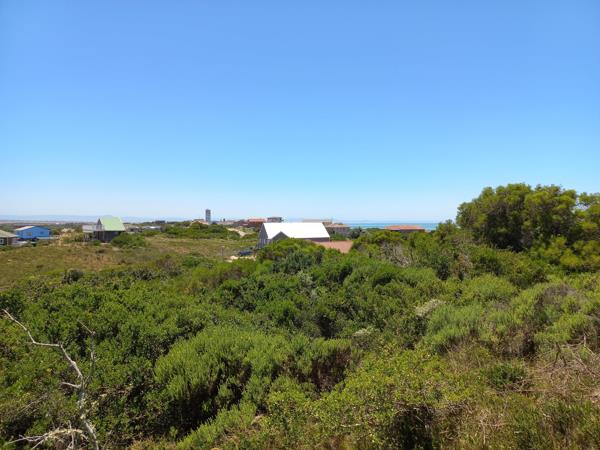 735 m² Land