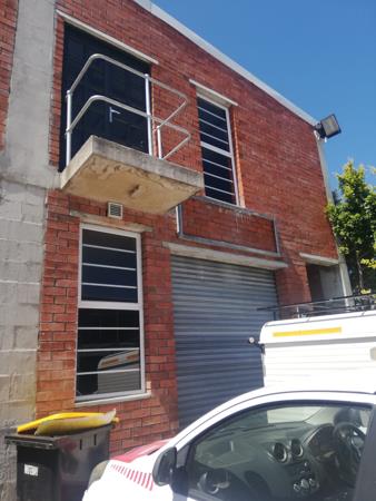 105  m² Commercial space