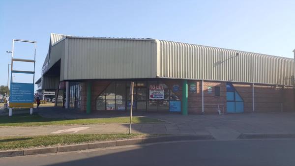 700  m² Commercial space
