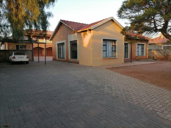 7 Bedroom House