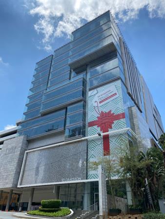 1 742 m² Commercial space
