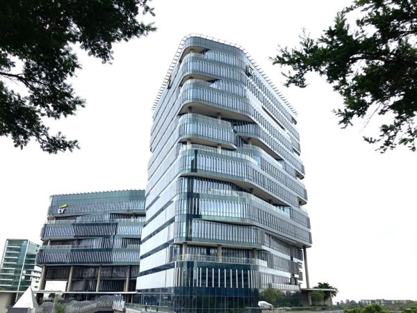 2 349  m² Commercial space