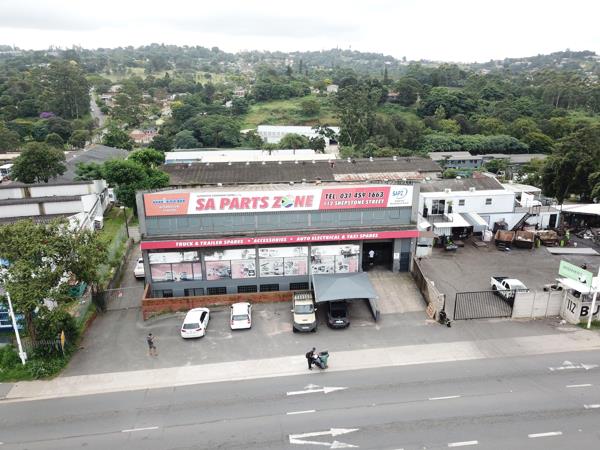 737 m² Industrial space