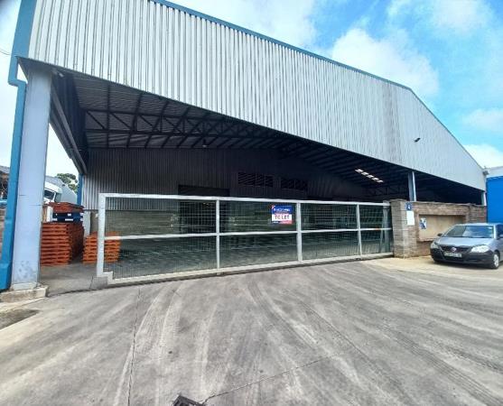 2 040  m² Industrial space