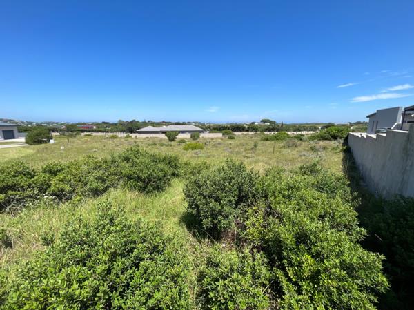 934 m² Land