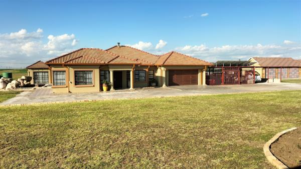 5 Bedroom House