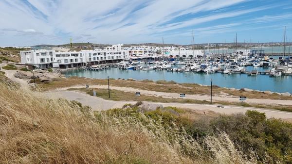 551 m² Land