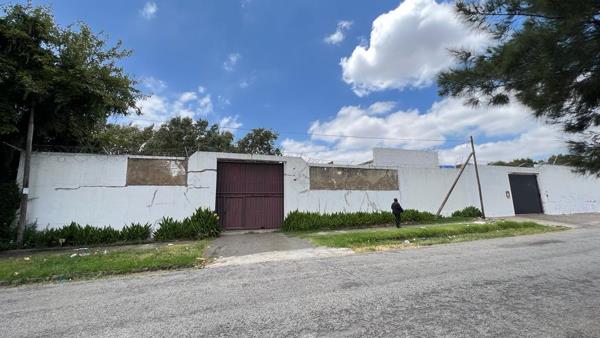 888  m² Industrial space