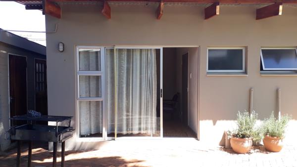 1 Bedroom Garden Cottage