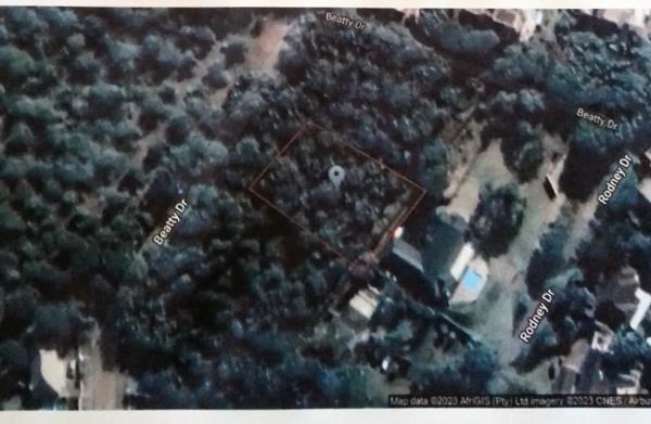 1 302 m² Land