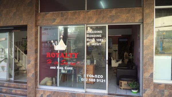 34  m² Commercial space