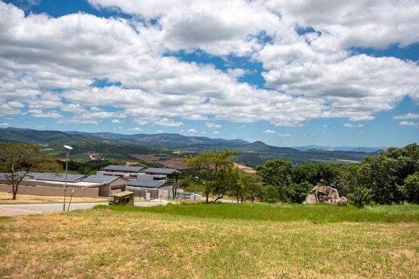 1 138 m² Land