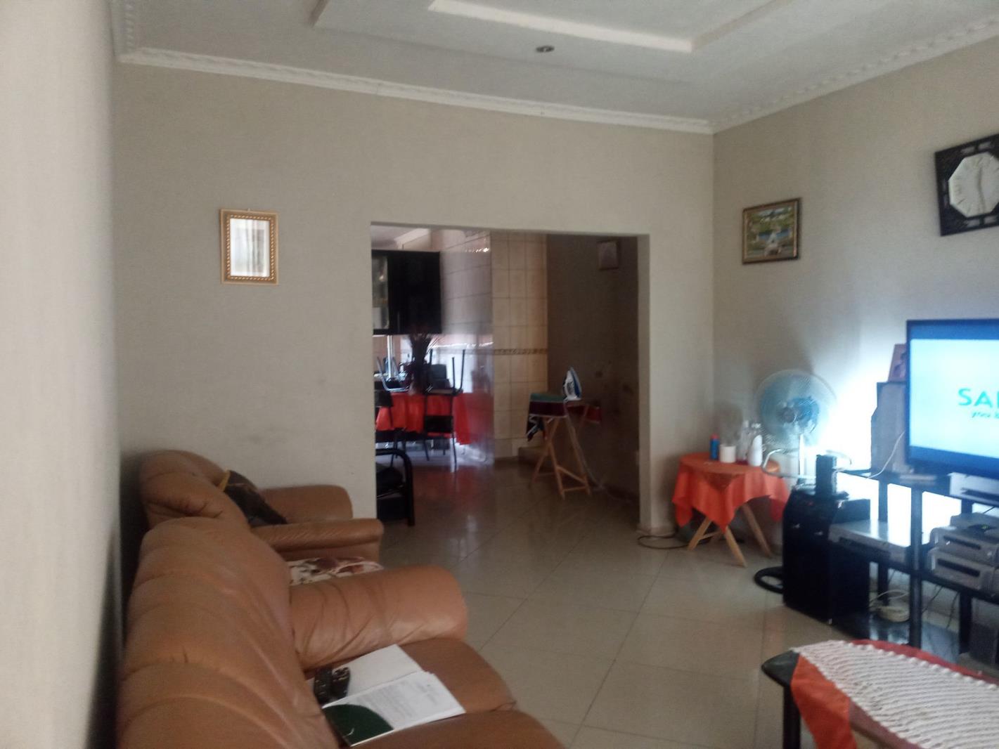 House in Kanyamazane - View 2