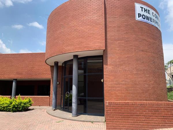 2 800  m² Industrial space