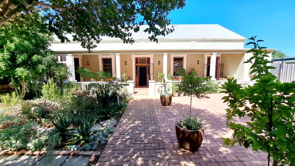 9 Bedroom House