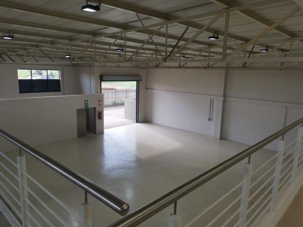 700 m² Commercial space