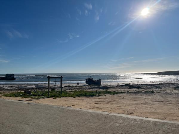 1 661 m² Land