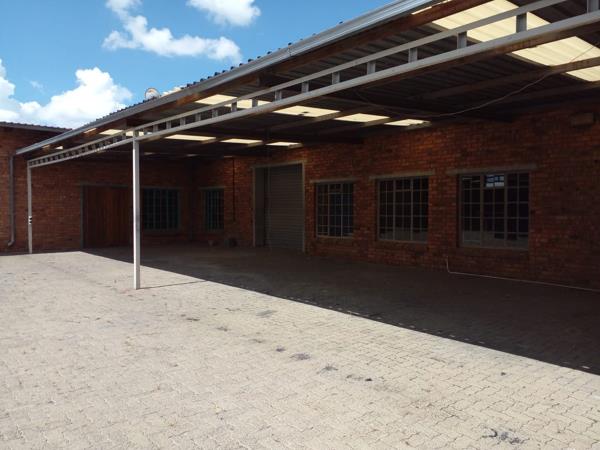 1 992 m² Commercial space