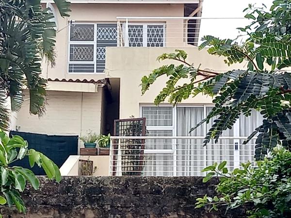 5 Bedroom Townhouse