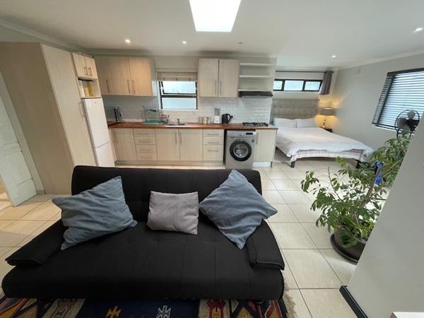 1 Bedroom Garden Cottage