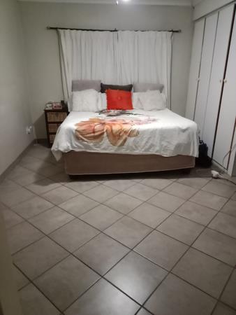 1 Bedroom House