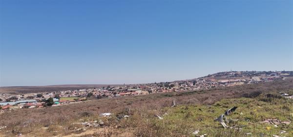 4 000 m² Land