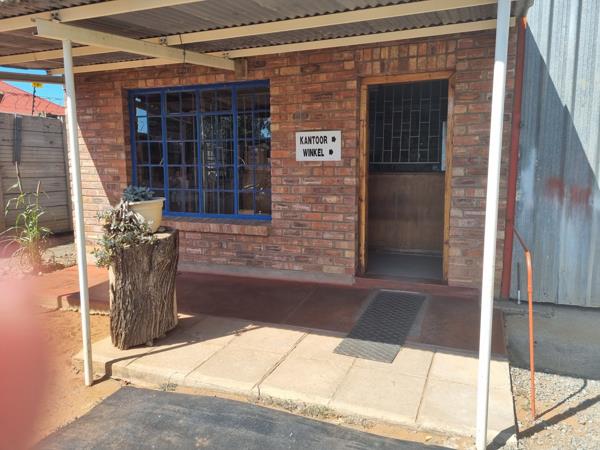 700  m² Commercial space