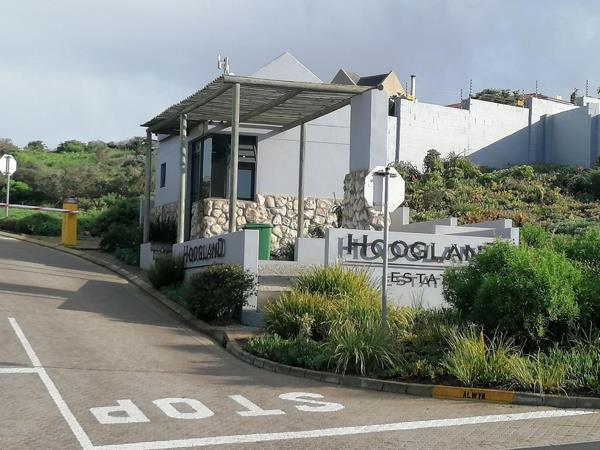 751 m² Land