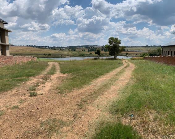 1 203 m² Land