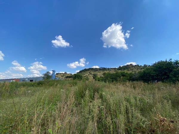 3 500 m² Land