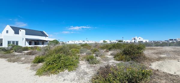 553 m² Land